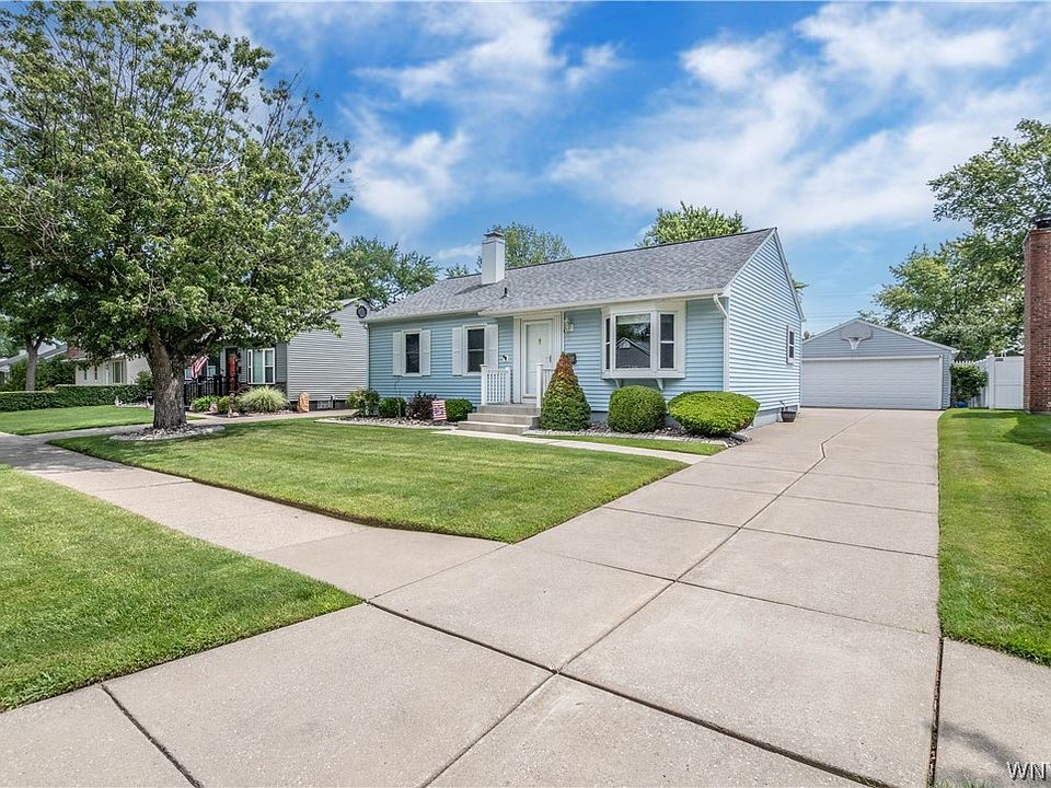 1st image of 33 Westbourne Dr