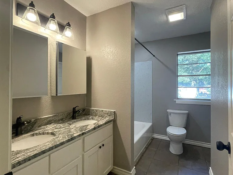 Ridgeway Dr — Photo 10