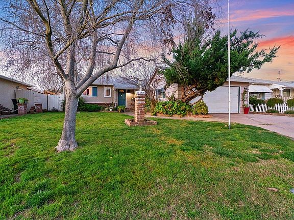 2nd image of 10249 Rinda Dr