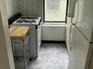 21-39 27th St #4D, Astoria, NY 11105