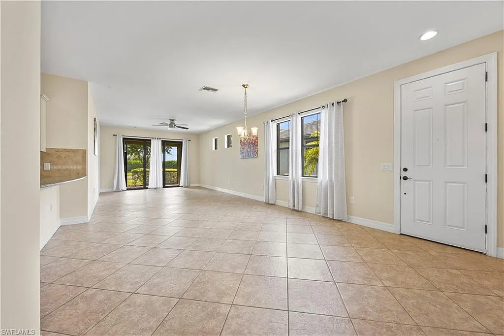 2 bed, 2.0 bath, 1554 sqft, $2,500 — Photo 4
