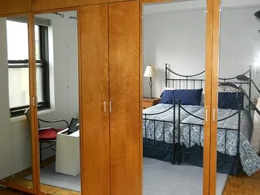 Sold by New York Private Realty Group | media 3