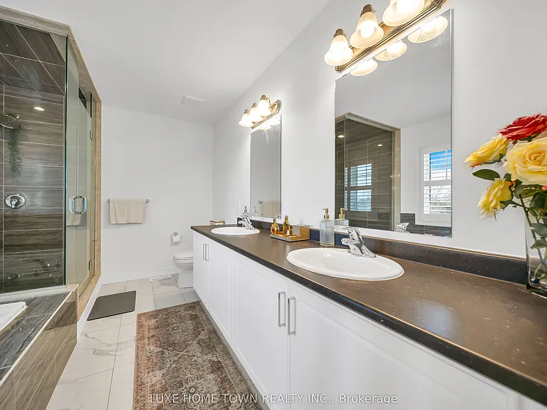 19 Findlay Way — Photo 36