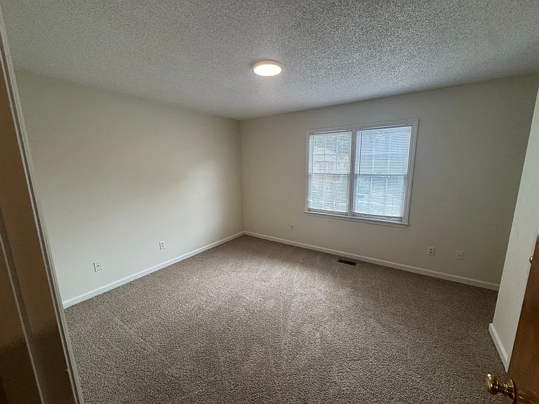 2918 Faversham Pl — Photo 13