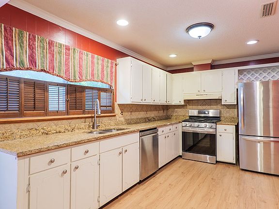 2nd image of 2616 Quincy Cir