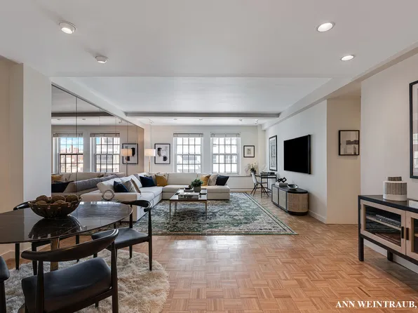 1 5th Avenue image 1 of 8