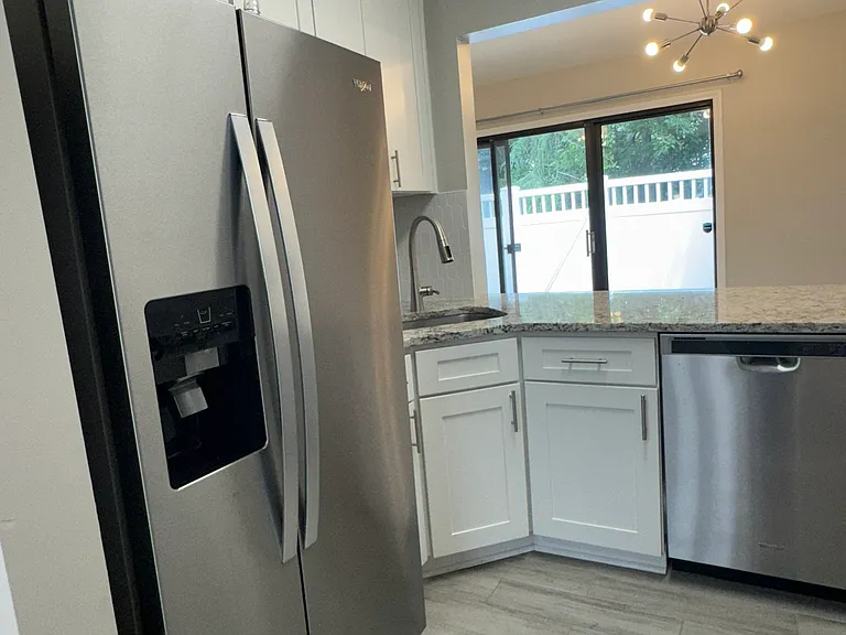 7801 Renaissance Ct — Photo 8
