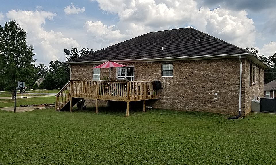 2nd image of 132 Oak Tree Ln