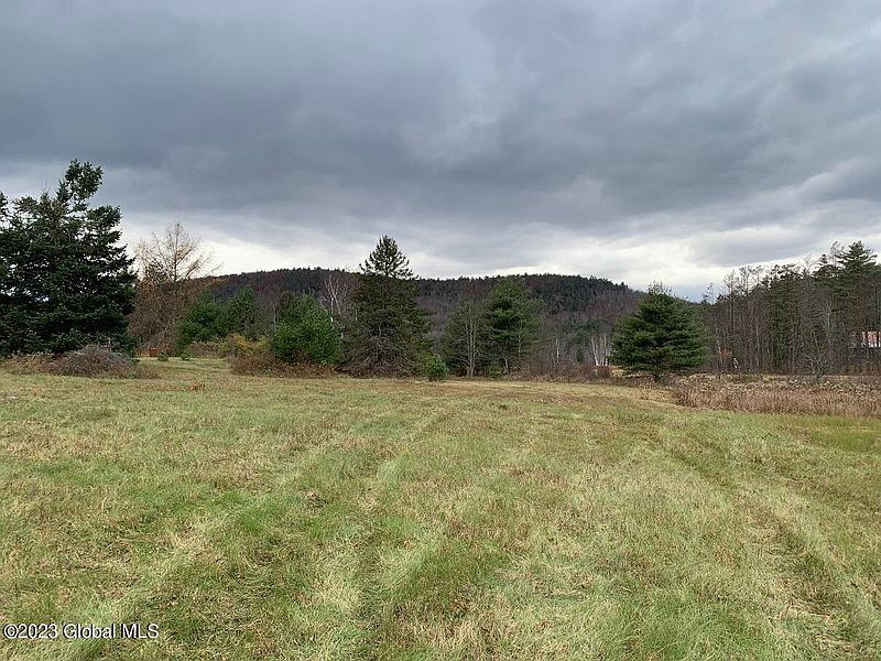 3rd image of L21 Valentine Pond Road
