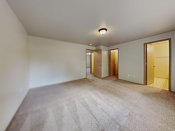5th image of 7908 196th Street Ct E