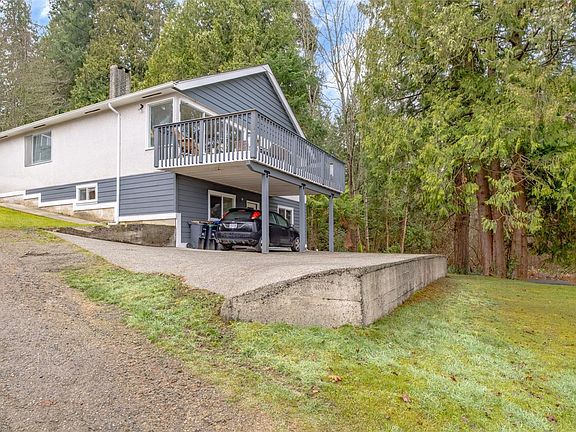 2nd image of 7900 Lantzville Rd