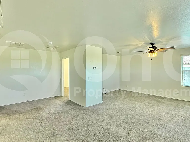 8924 N 102nd Ln — Photo 20