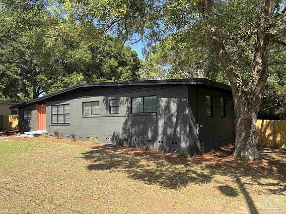 2nd image of 530 Springdale Cir