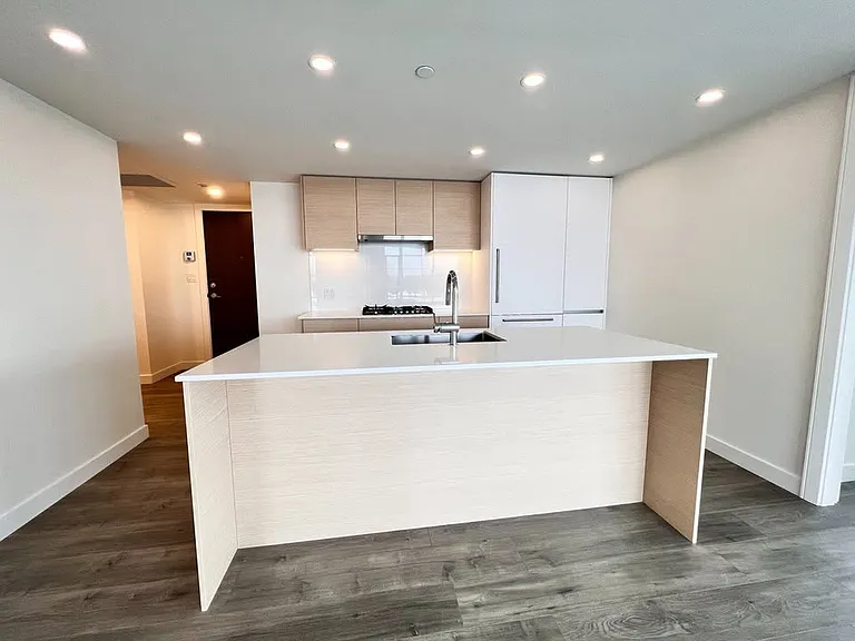 200 Klahanie Ct #704 — Photo 10