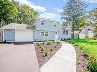 639 Americus Ave, East Patchogue, NY 11772