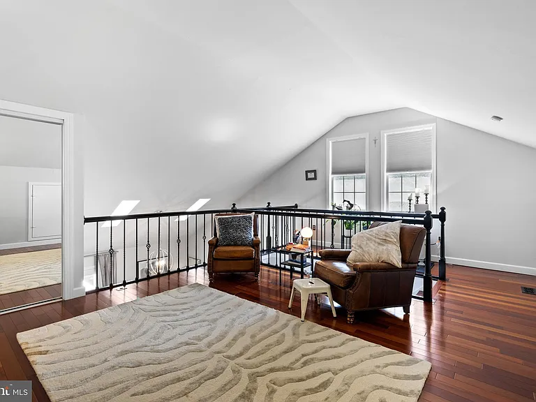31 Iron Mill Garth — Photo 35