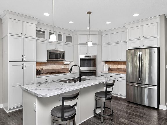 4th image of 2113 NE Grant St