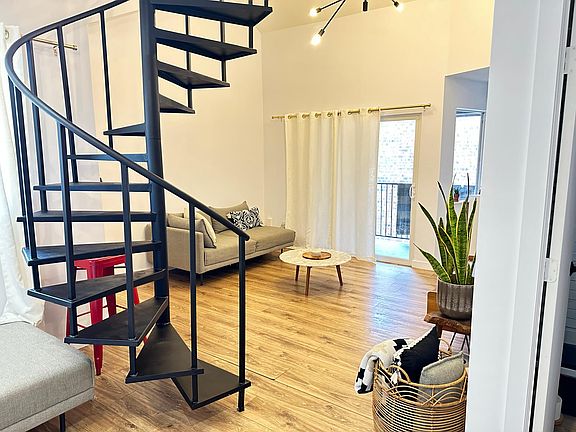 4th image of 1840 Burton Dr APT 175