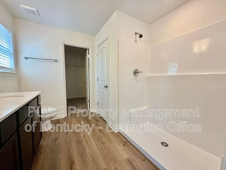 852 Halford Pl — Photo 23