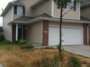 6820 Milan Dr, Lincoln, NE 68526
