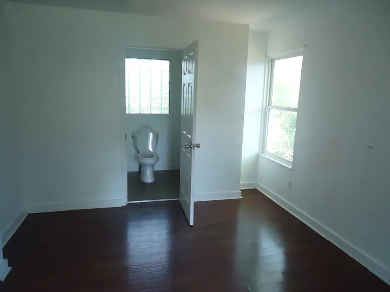 11086 Centennial Ave — Photo 4