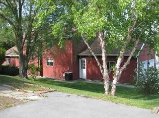 64 Country Club Dr, Florida, NY 10921