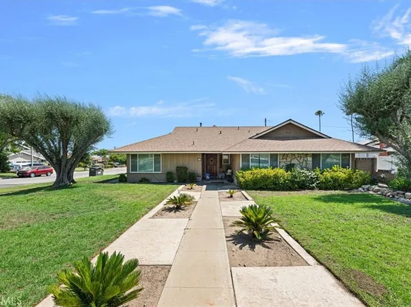 856 W Emory Ct, Upland, CA 91786