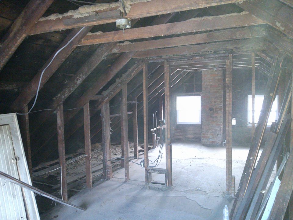 1st image of 776 Roselawn Ave