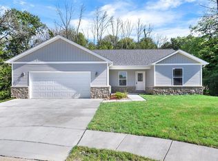 337 Jennifer Ct, Troy, IL