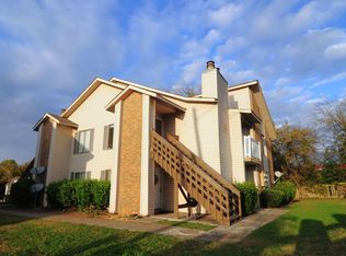 2222 Wind Trace Cir SW UNIT D, Huntsville, AL 35805
