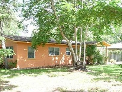5th image of 526 S Osprey Ave