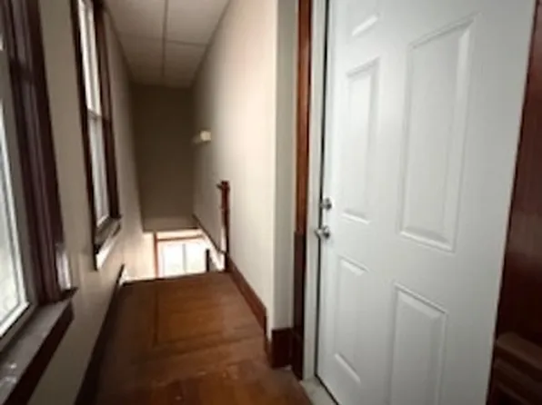 2901 S 4th St, Louisville, KY