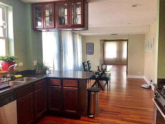 4th image of 1747 W Pratt Blvd APT 3