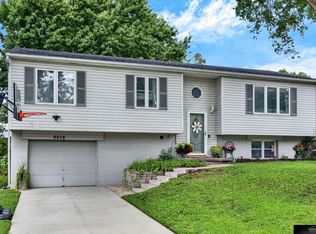 2212 N 191st Ave, Elkhorn, NE 68022