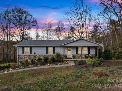 6 Laurel Forest Dr, Horse Shoe, NC, 28742