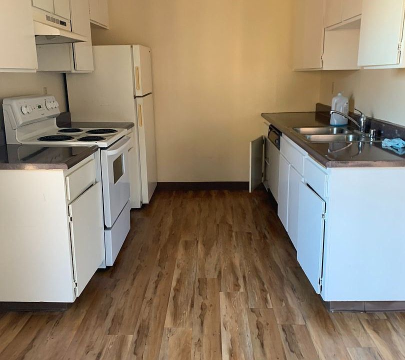 1st image of 1065 E Washington Ave APT K