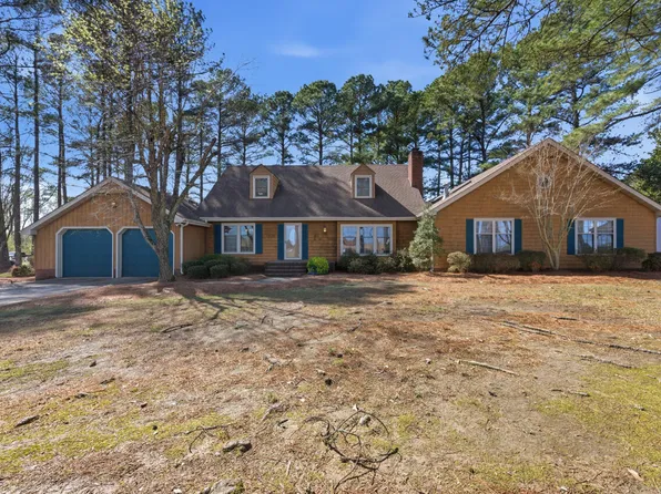 1210 E Cumberland St, Dunn, NC 28334