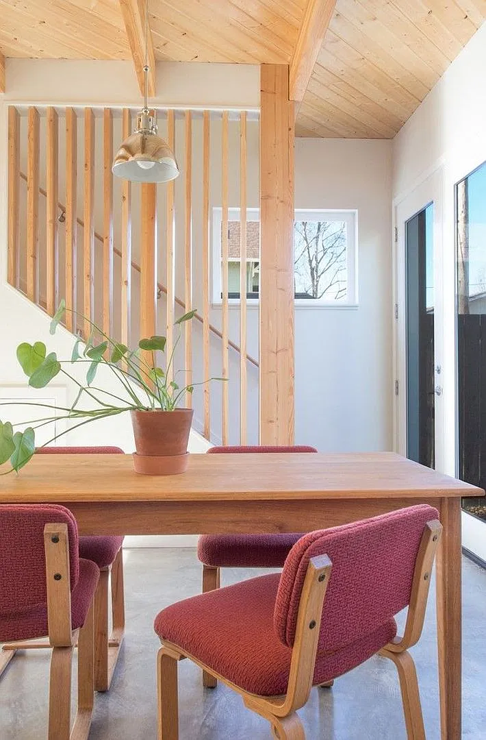 N Commercial — Photo 3