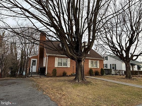 3rd image of 1610 S Loudoun St