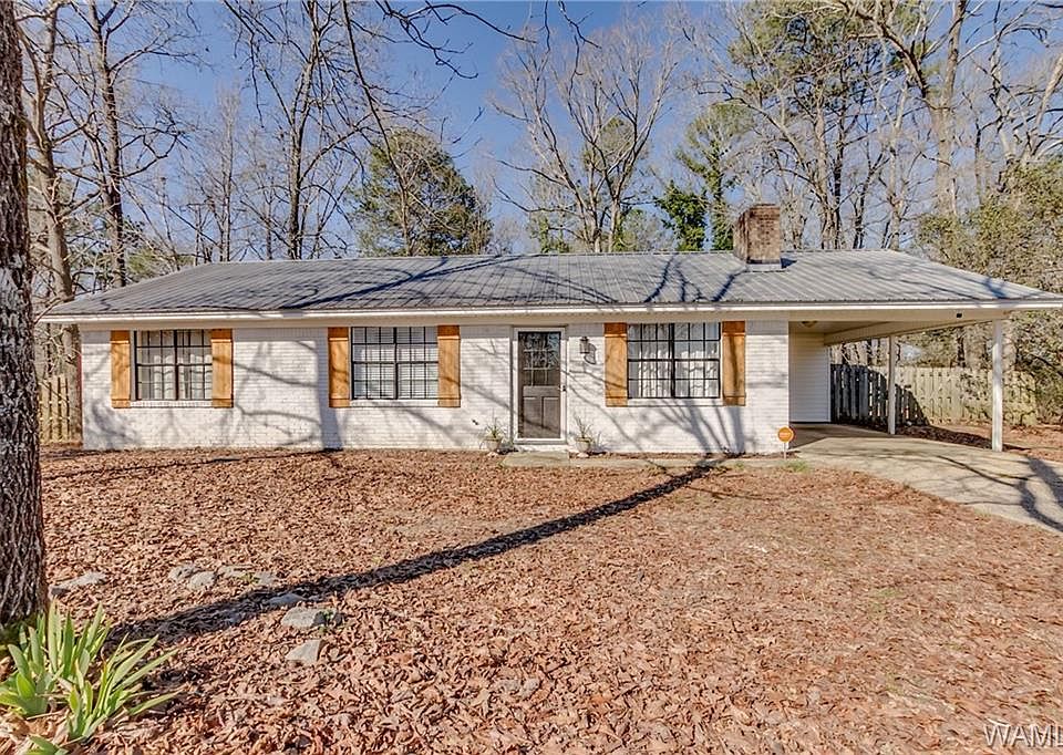 1st image of 15089 Honeybrook Ln