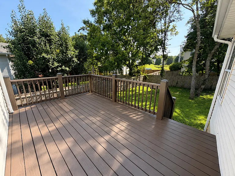 2552 Edinburgh St — Photo 19