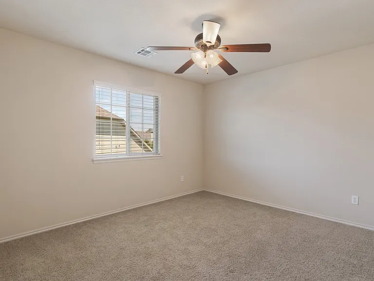 1608 E Boise St — Photo 7