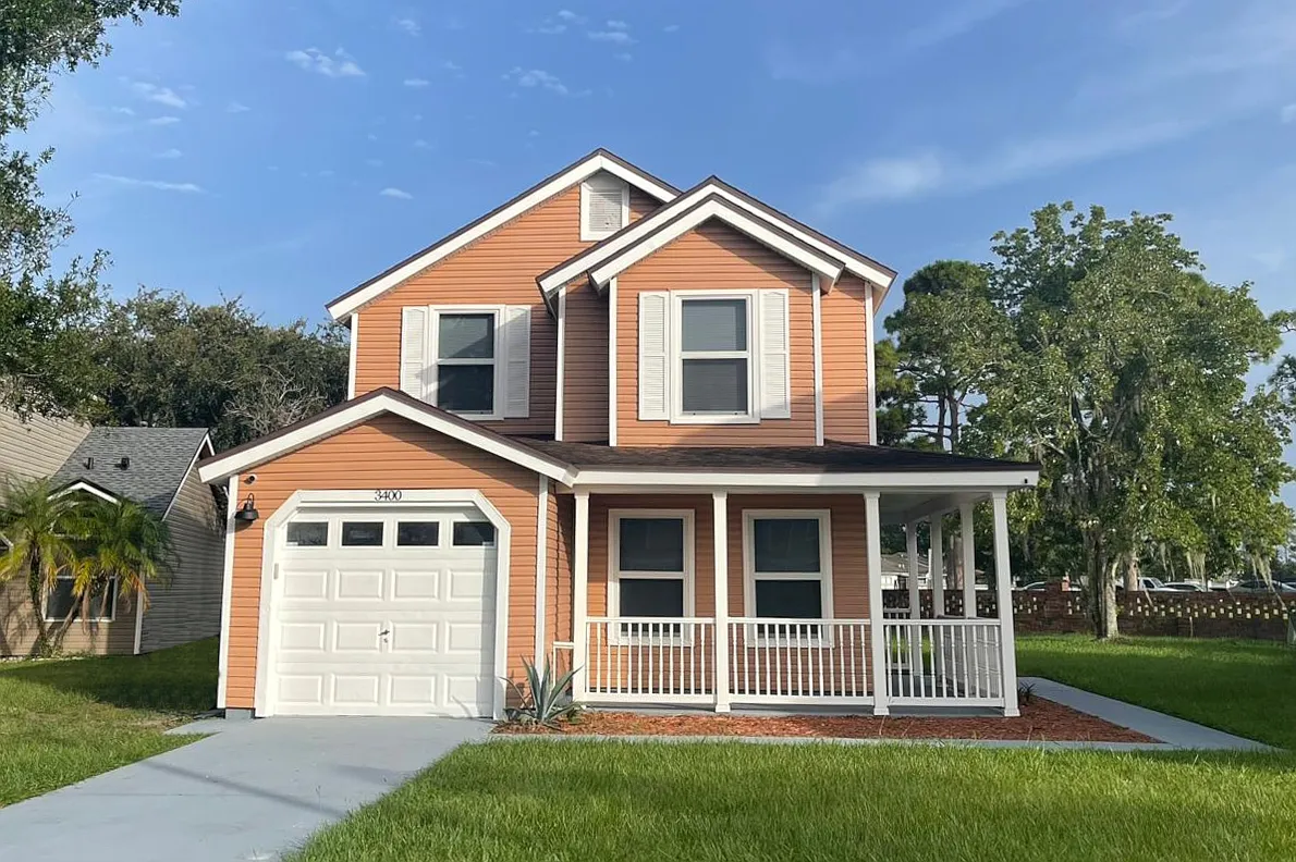 3 bed, 2.5 bath, 1631 sqft, $2,450 — Photo 1