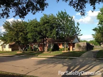 2nd image of 1324 Mosswood Ln