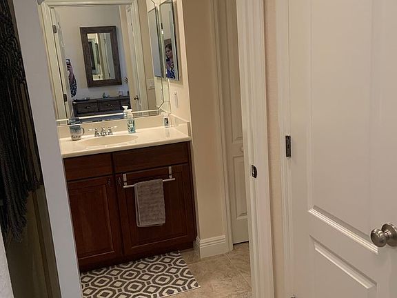 5th image of 55 Riverbend Dr S #2021