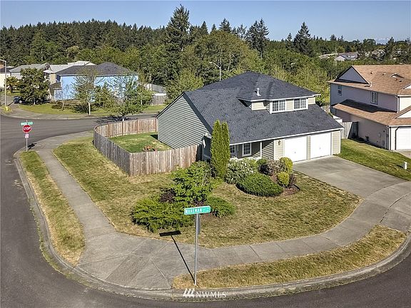 2nd image of 1331 Wakeman Court SE