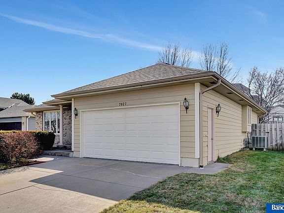 3rd image of 7027 Phoenix Dr