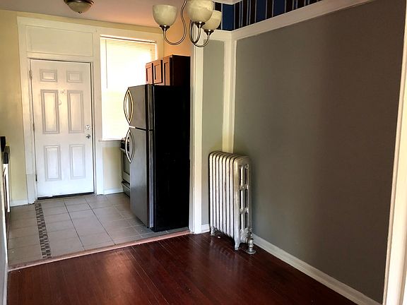 3rd image of 1709 W Wallen Ave APT 2J