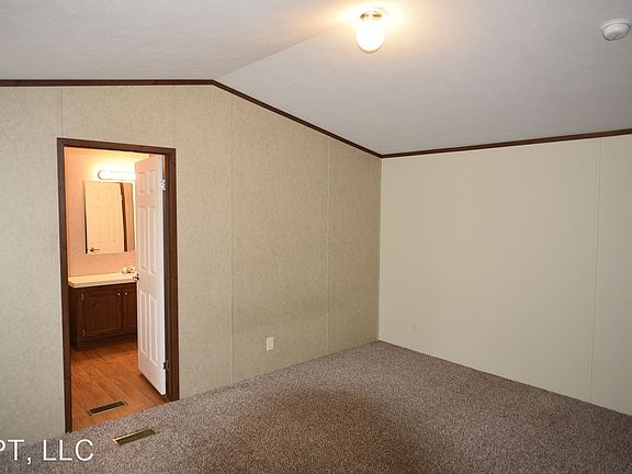 5th image of 2710 W Oxberry St #W