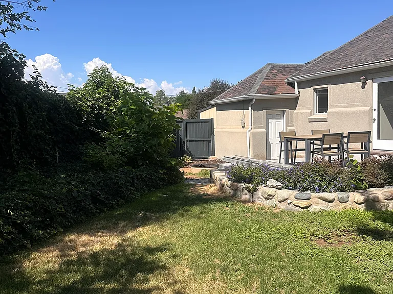 2230 E Sunnyside Ave — Photo 19